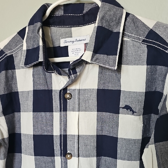 Tommy Bahama Checkered Navy and White Shirt Boys Size 10/12 Large - Picture 2 of 6